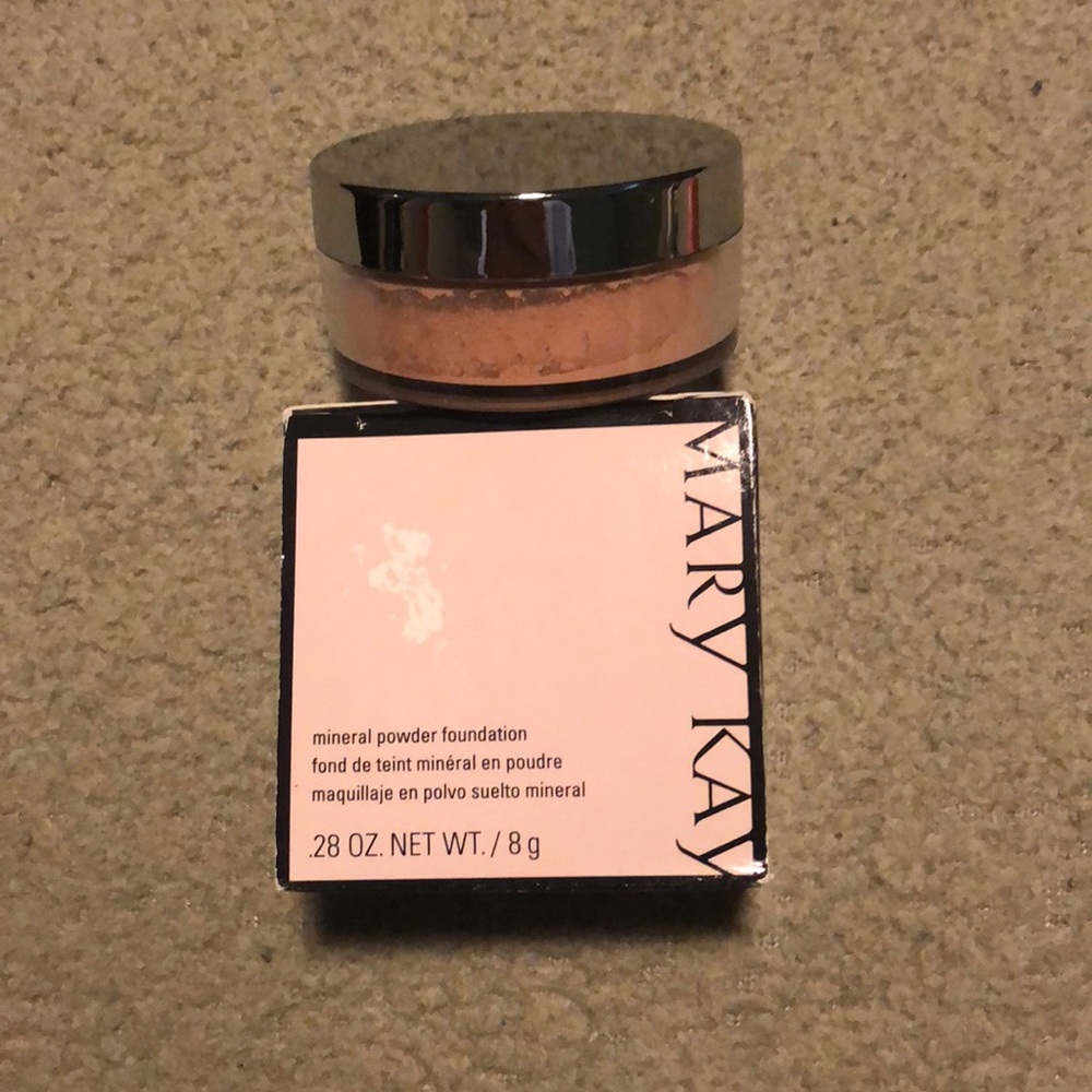 Mary Kay Mineral Powder Foundation